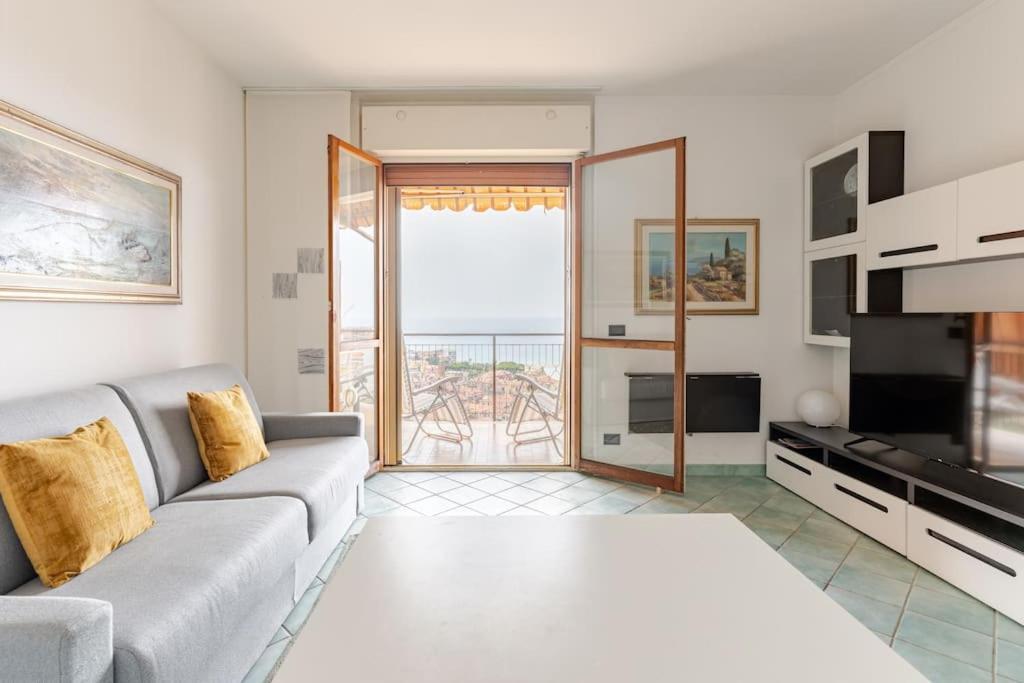Thekeystudio, La Casa Del Mare Azzurro With Seaview Ventimiglia Exterior photo