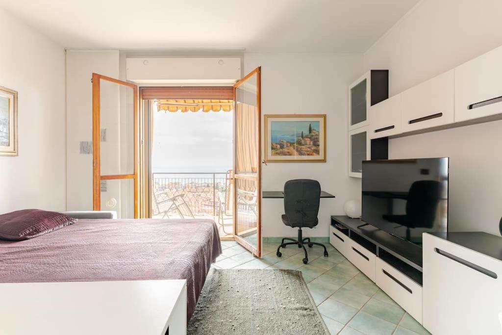 Thekeystudio, La Casa Del Mare Azzurro With Seaview Ventimiglia Exterior photo
